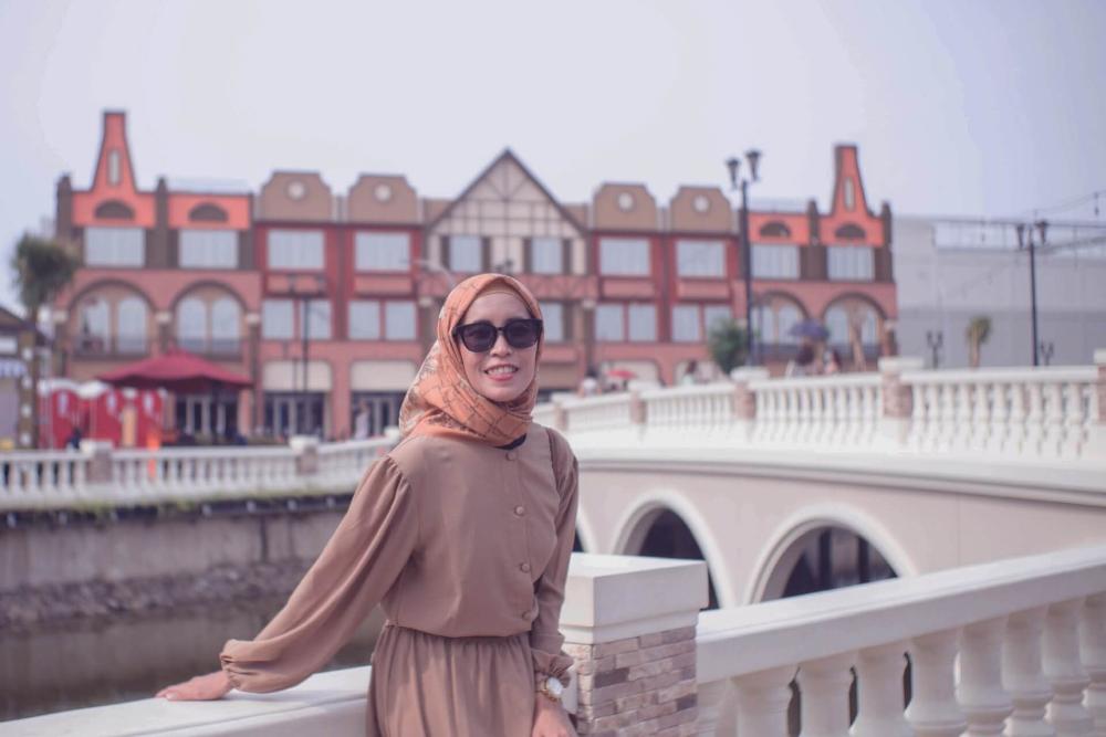 kampus di tangerang selatan