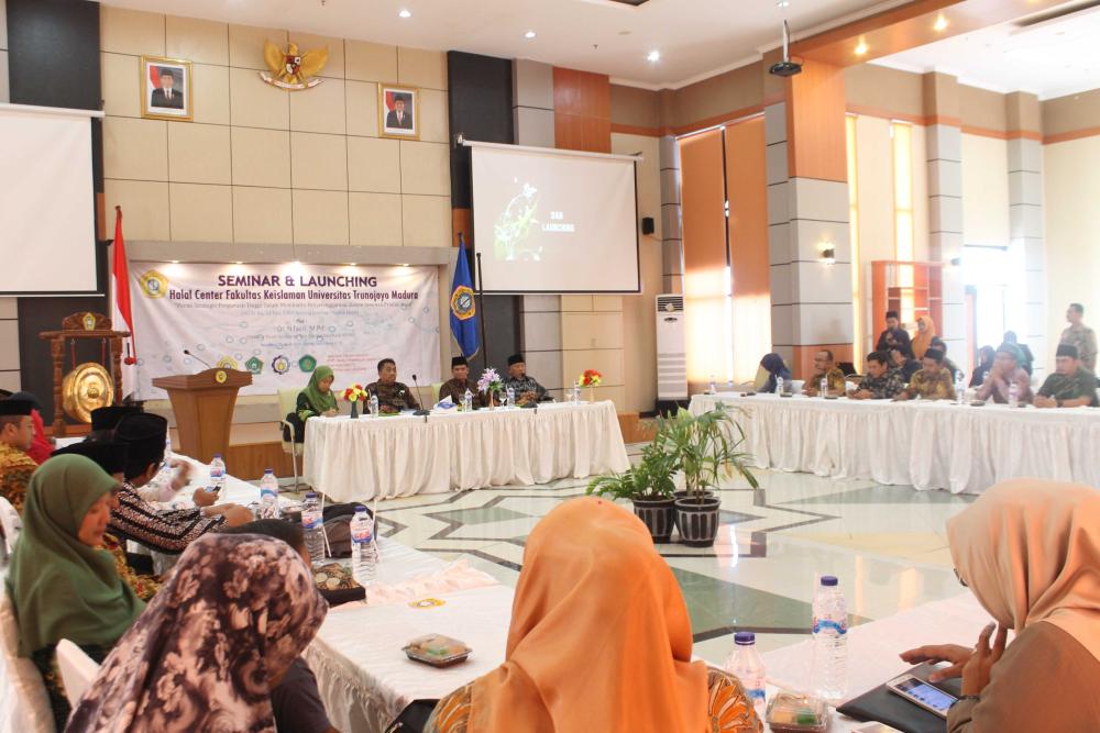 Seminar dan Launching Halal Center Fakultas Keislaman