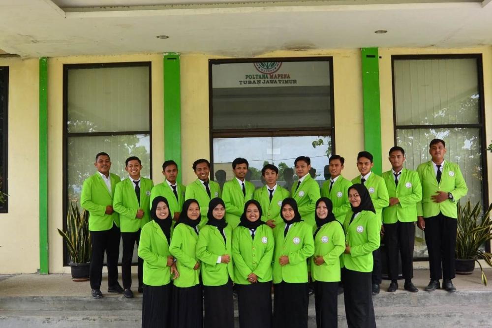 kampus di tuban jawa timur