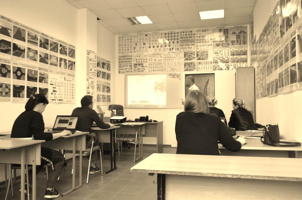 universitas swasta di surabaya