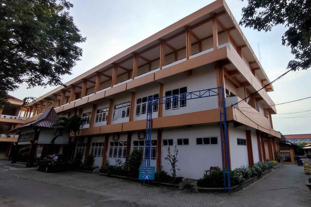perguruan tinggi di Jombang