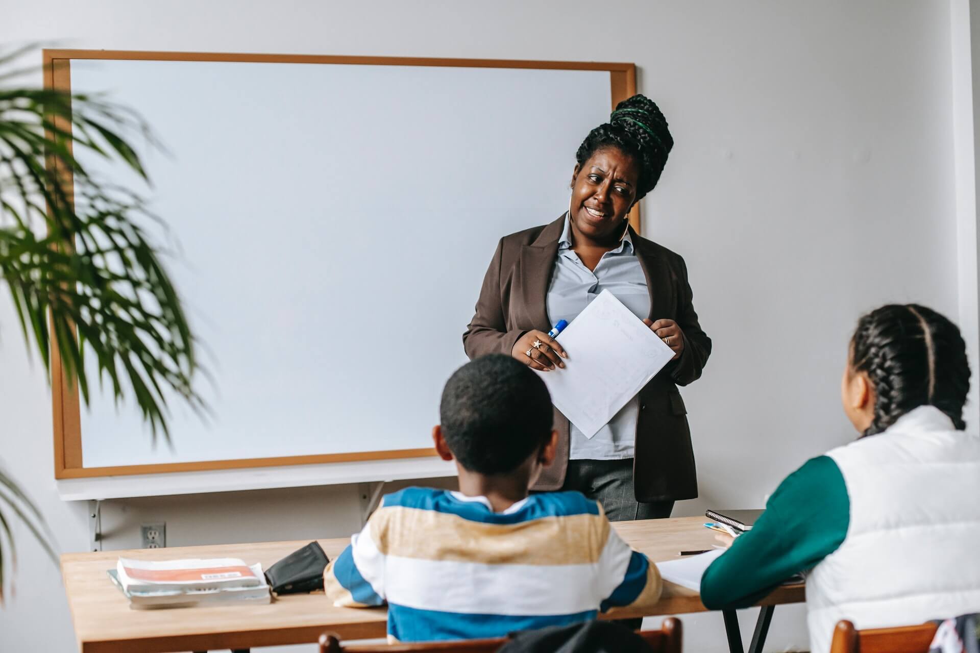 Cara Meningkatkan Kompetensi Profesional Guru