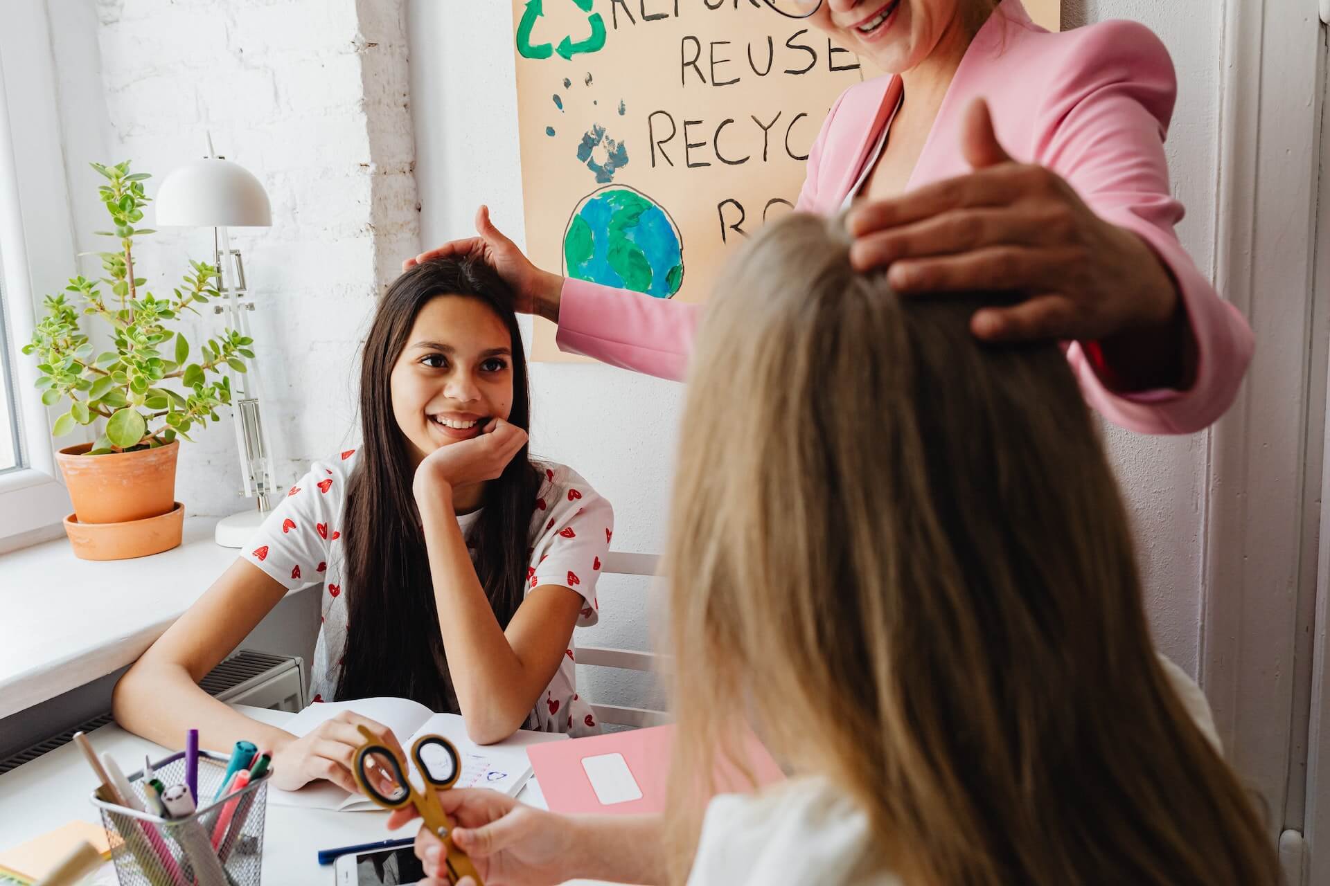 pendidikan tingkatkan kreativitas muda melalui rasa percaya diri